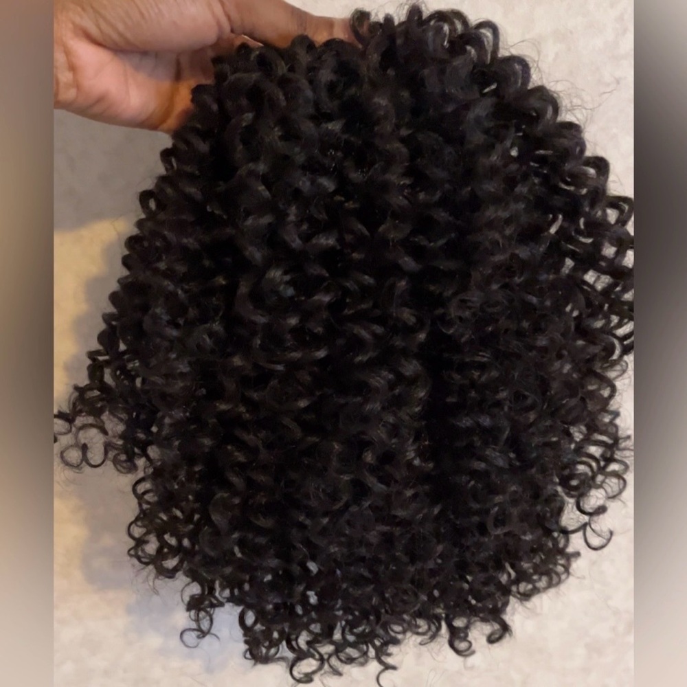 Curly Drawstring Ponytail - Picture 4 of 4